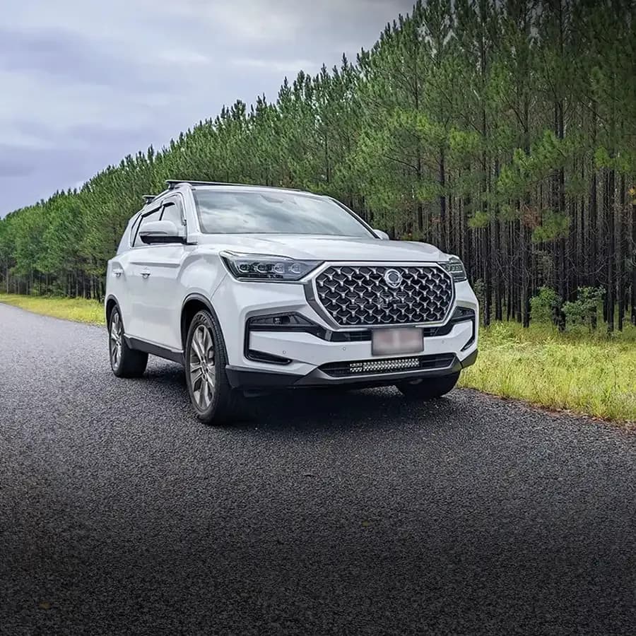ssangyong kgm rexton large suv