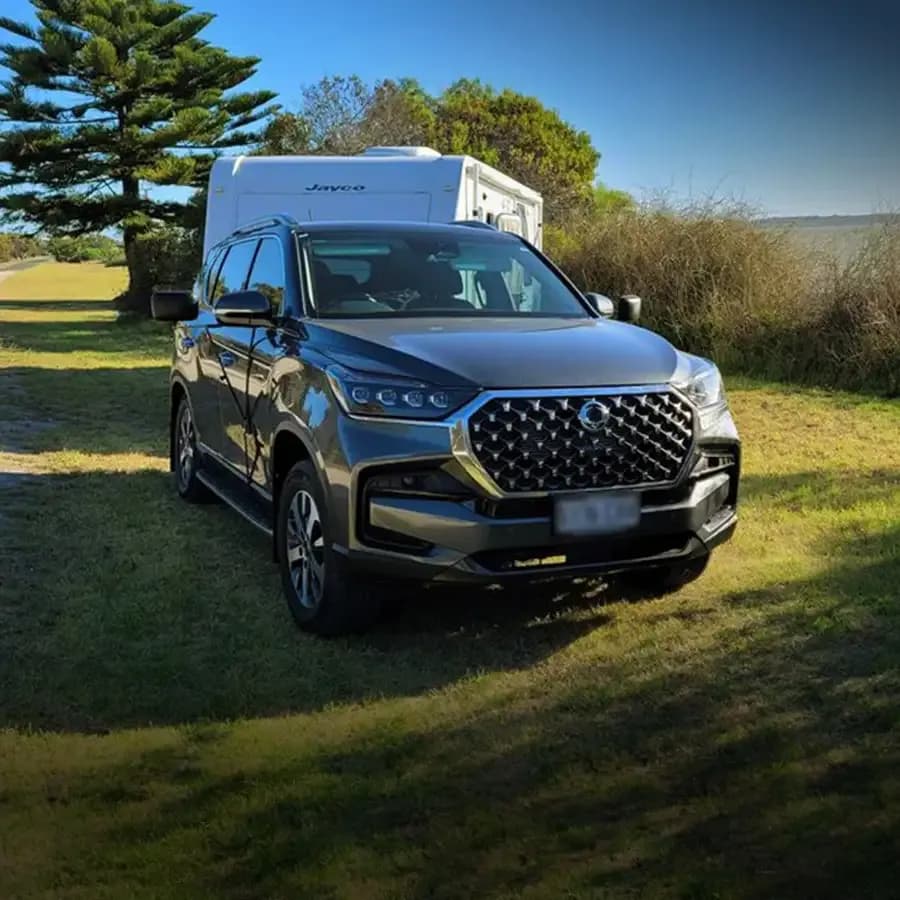 ssangyong kgm rexton suv tow vehicle